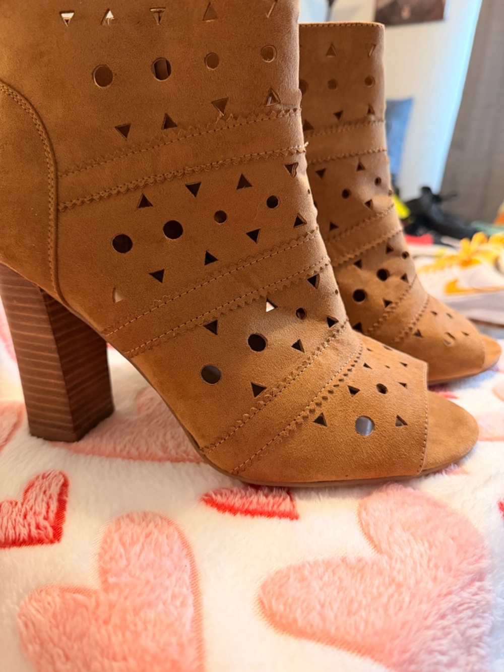 Torrid Tan Suede Laser-Cut Open-Toe Ankle Booties 4.5 inch heel - Picture 3 of 7